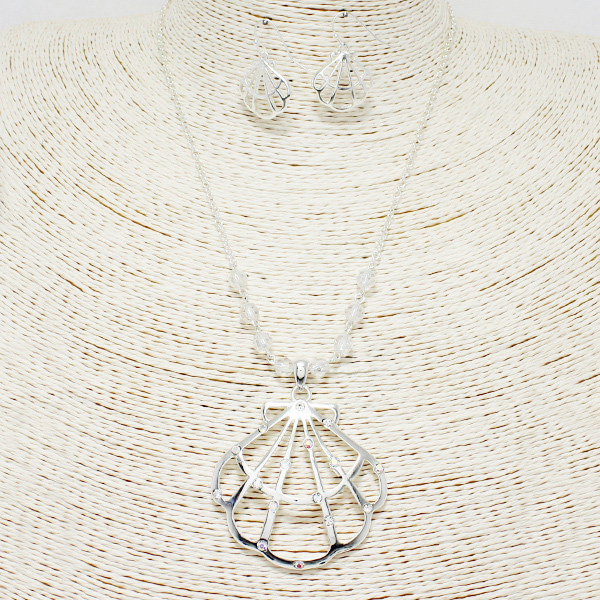 89918_Silver/AB, seashell with crystal beads pendant necklace 