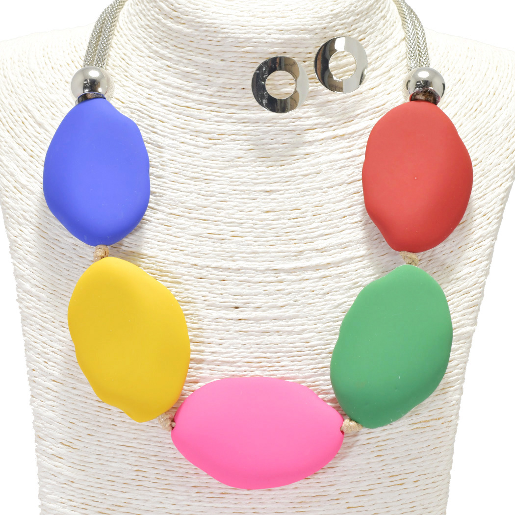95314_Silver/Multi, rubber coated geometric necklace 