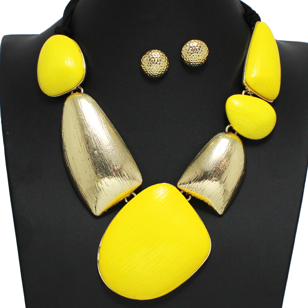 96427_Gold/Yellow, geometric bold statement necklace 