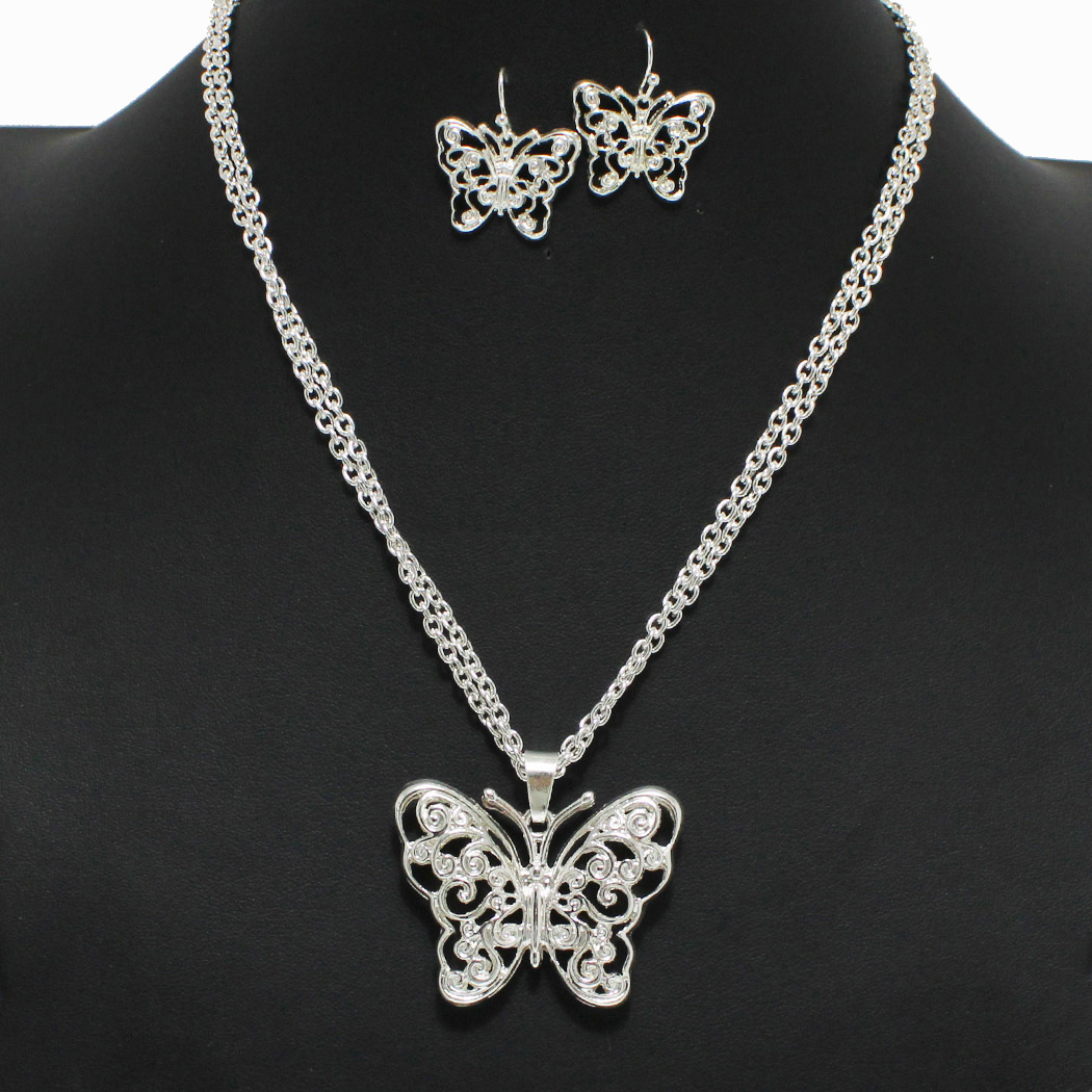 98178_Silver, butterfly cutout filigree pendant necklace 