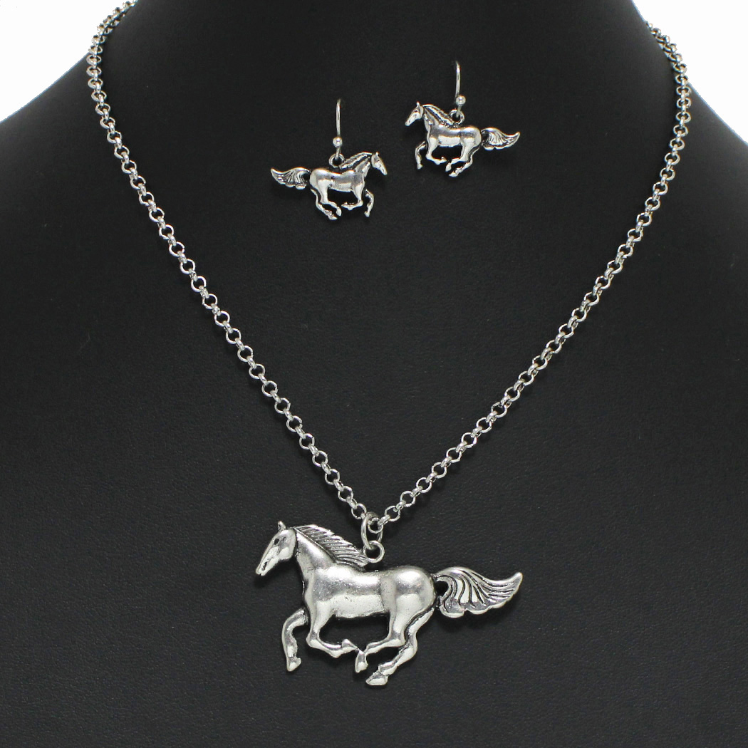 98936_Silver Burnished, western horse necklace 