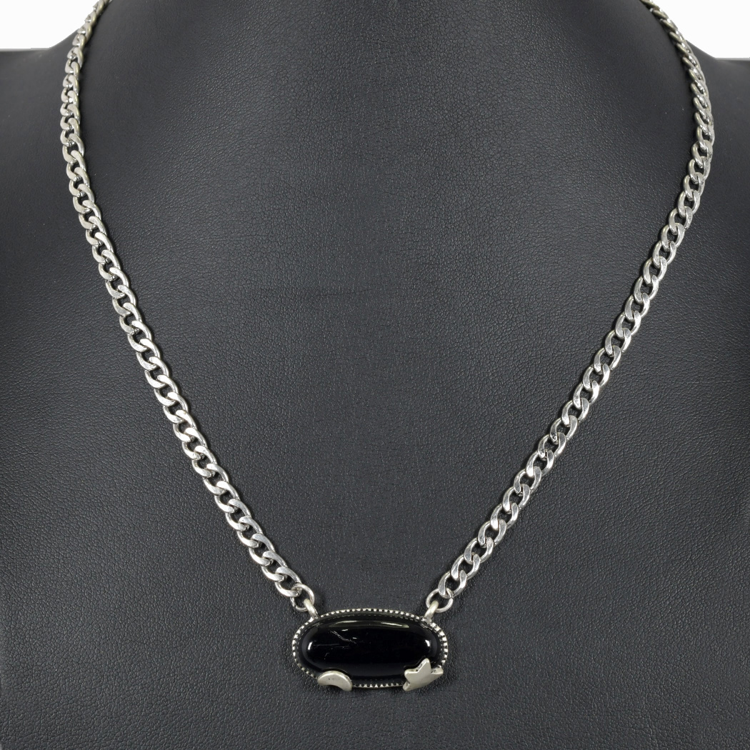 99468_Worn Silver/Black, oval stone with star & moon accent chain necklace 