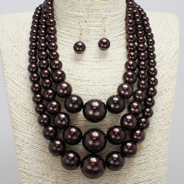 67046_Brown, pearl layered necklace