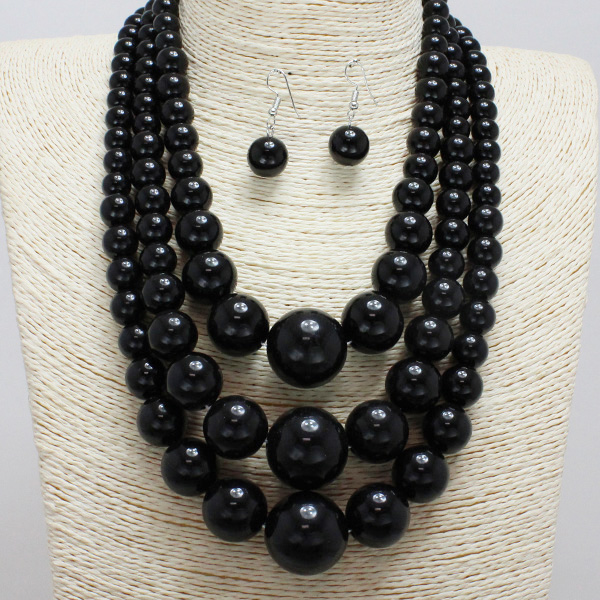 67046_Black, pearl layered necklace