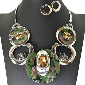 96755_Silver/Camouflage, round celluloid acetate with rhinestone necklace 