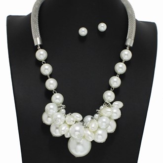 99584_Silver/White, pearl cluster necklace 