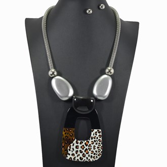 99682_Silver/Black, geometric leopard celluloid acetate necklace 