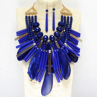 84283_Blue, chunky cellulose acetate statement necklace
