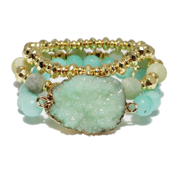 87287_Mint, druzy stone w/ multi layered bead stretch bracelet
