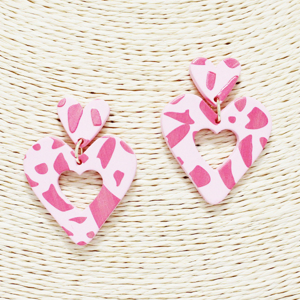 88630_Pink, heart shape acrylic earring